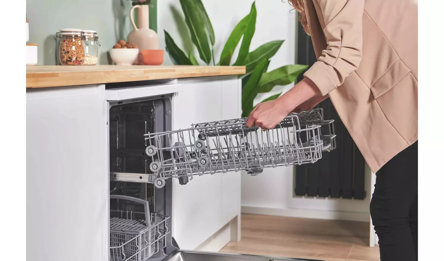 Bosch SMS26AW08G Full Size Dishwasher - White