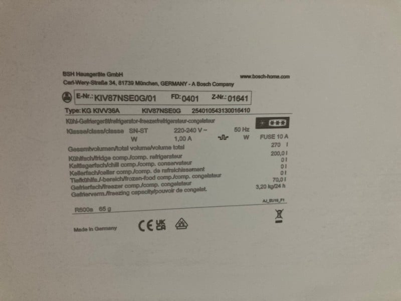 BOSCH Series 2 KIV87NSE0G Integrated 70/30 Fridge Freezer - Sliding Hinge